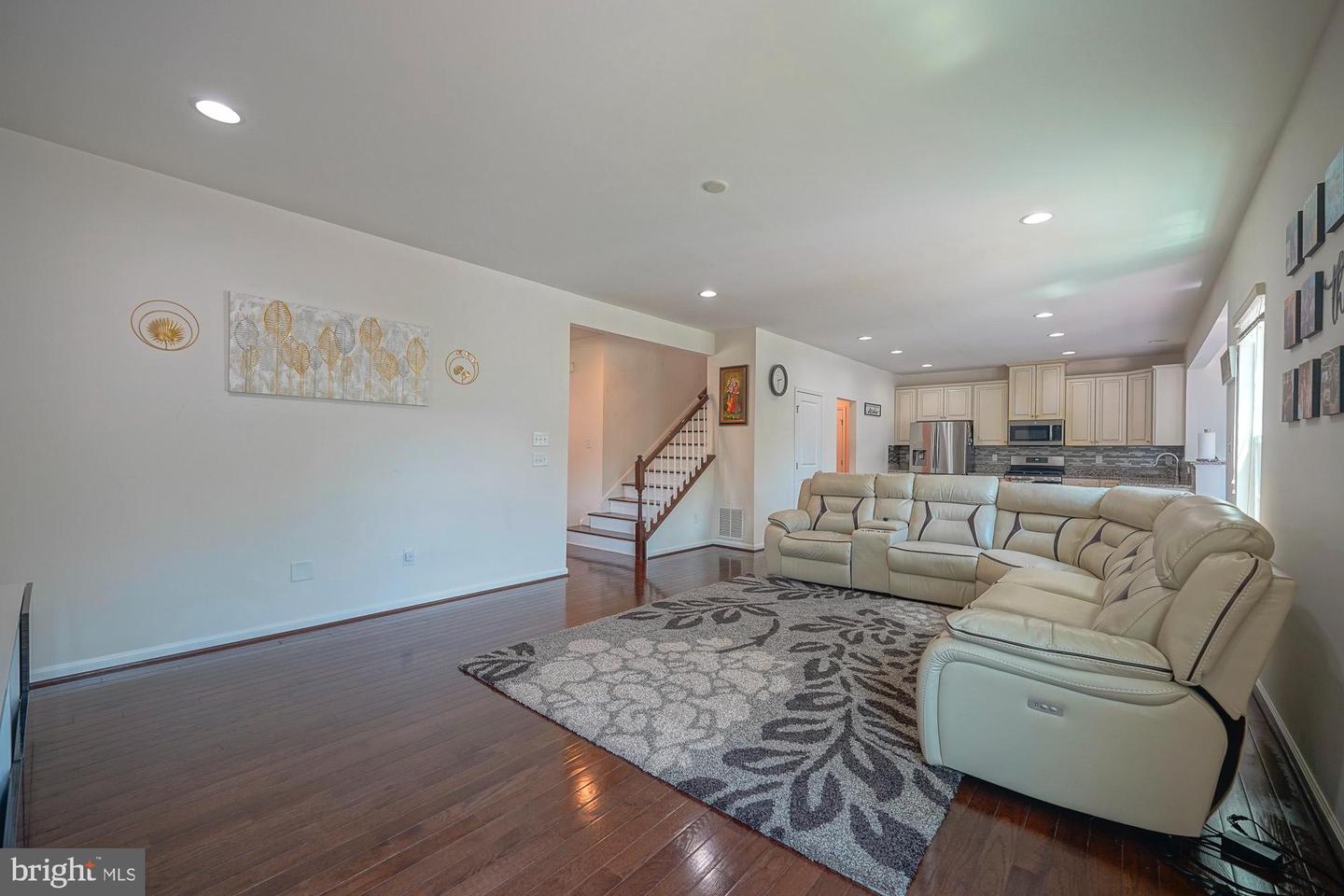 27 Carrington Way Property Photo 9