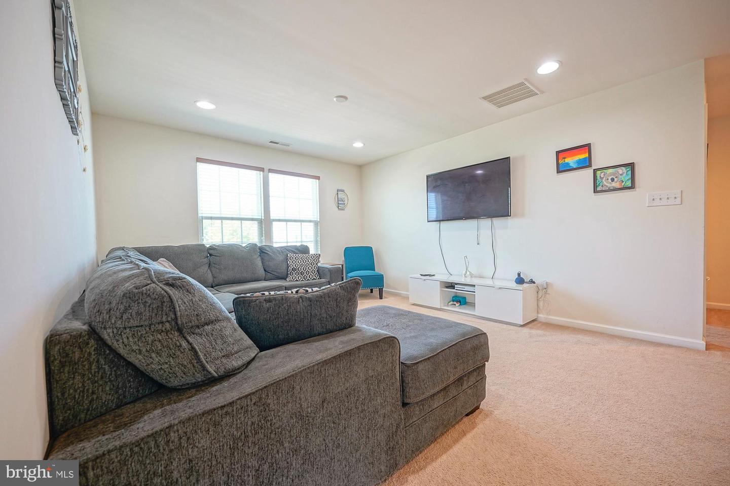 27 Carrington Way Property Photo 31