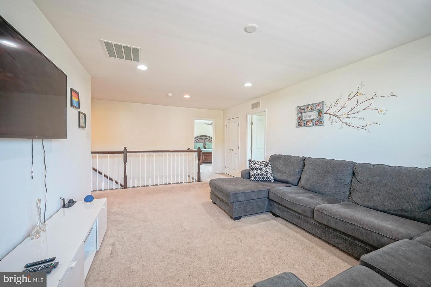 27 Carrington Way Property Photo 32