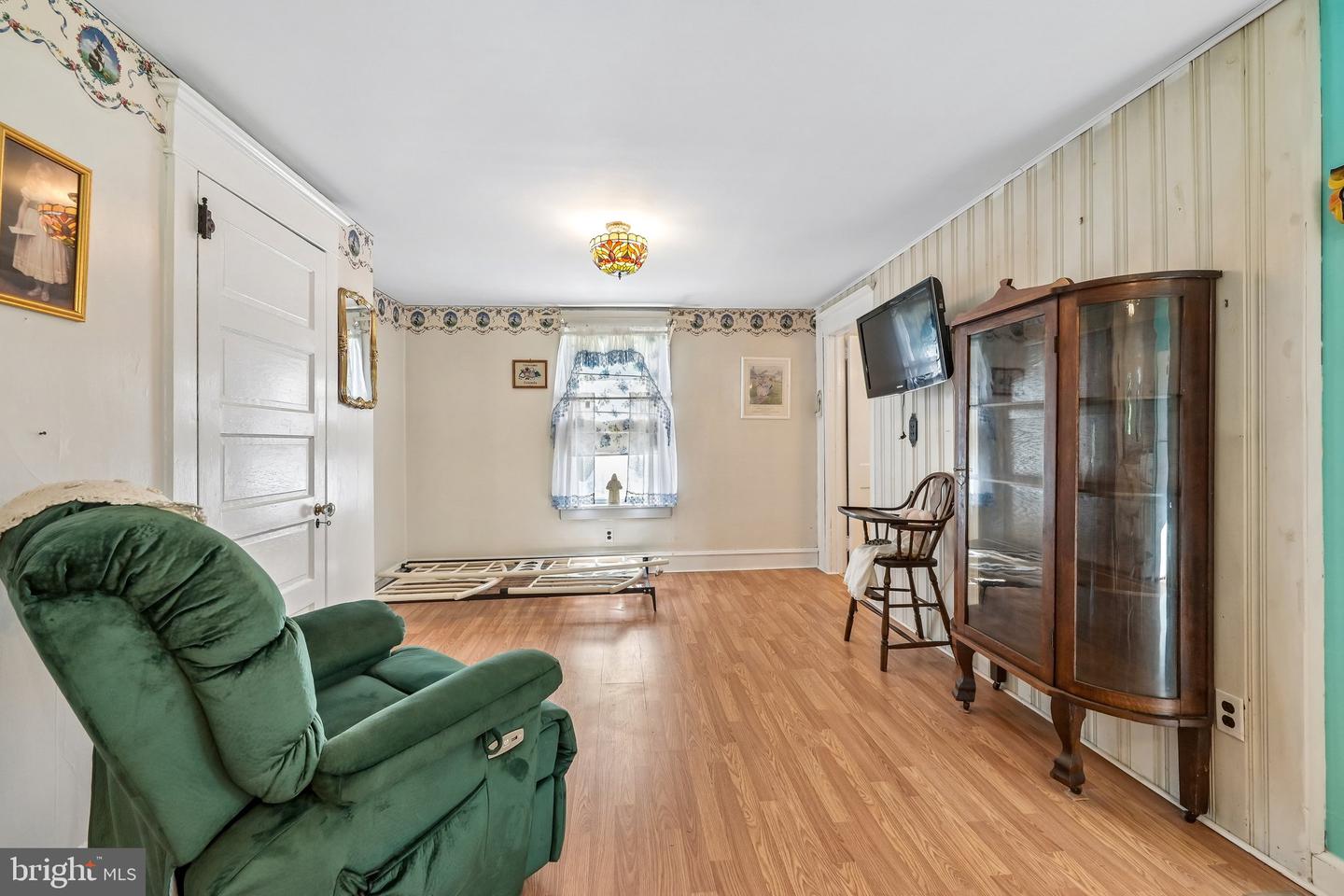 716 Filmore St Property Photo 21
