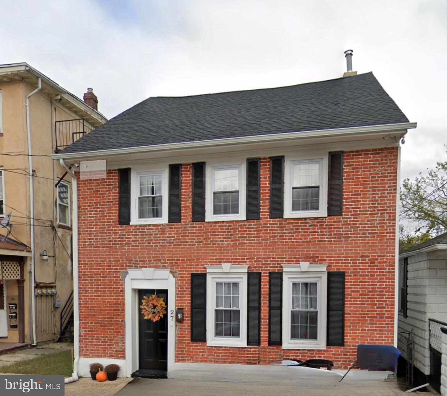 27 Church St Property Photo 1