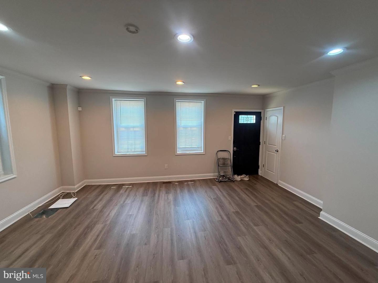 27 Church St Property Photo 2