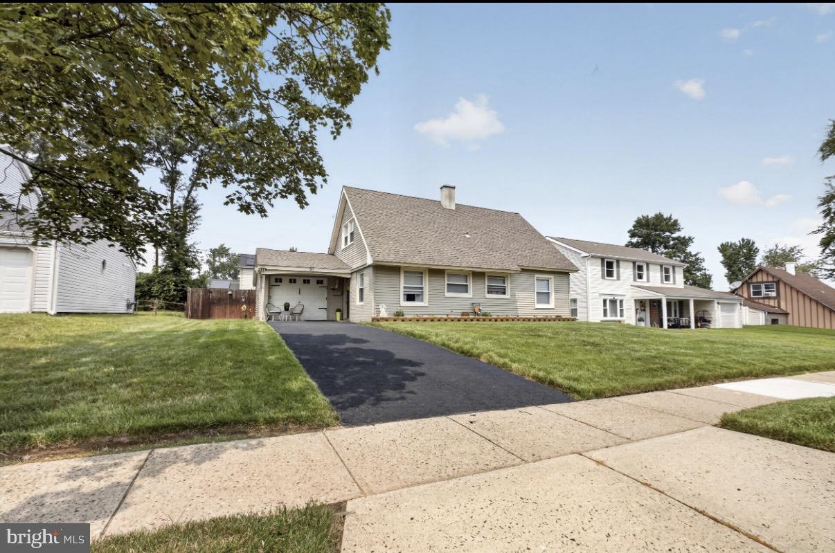 37 PRINCETON LN Property Photo 1