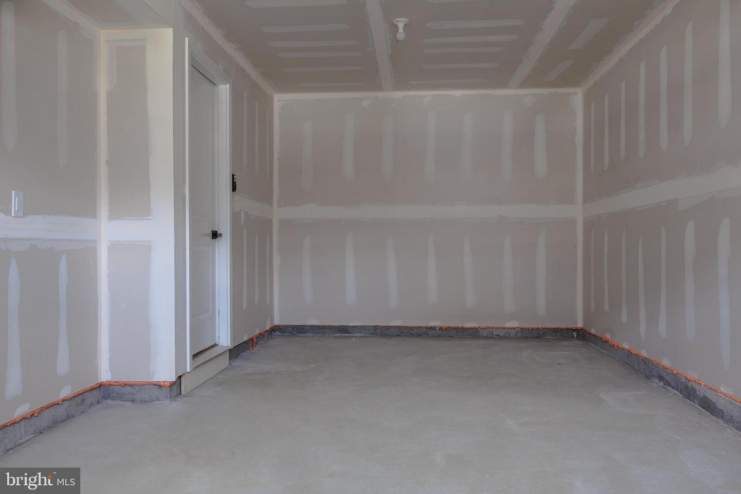 6 Foxwood Dr Property Photo 6