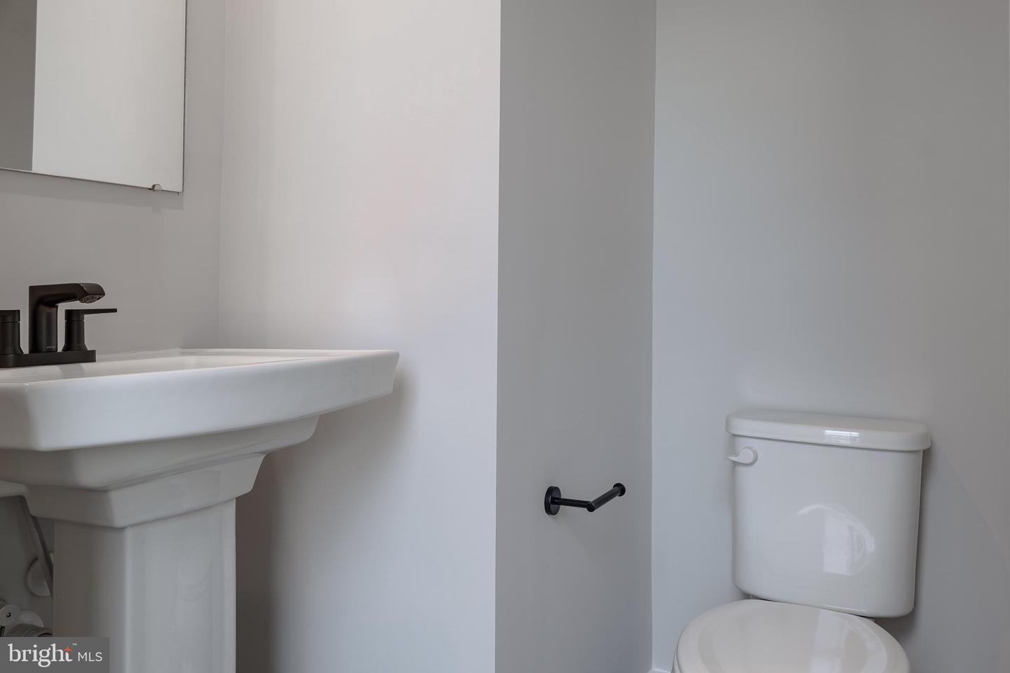 6 Foxwood Dr Property Photo 15