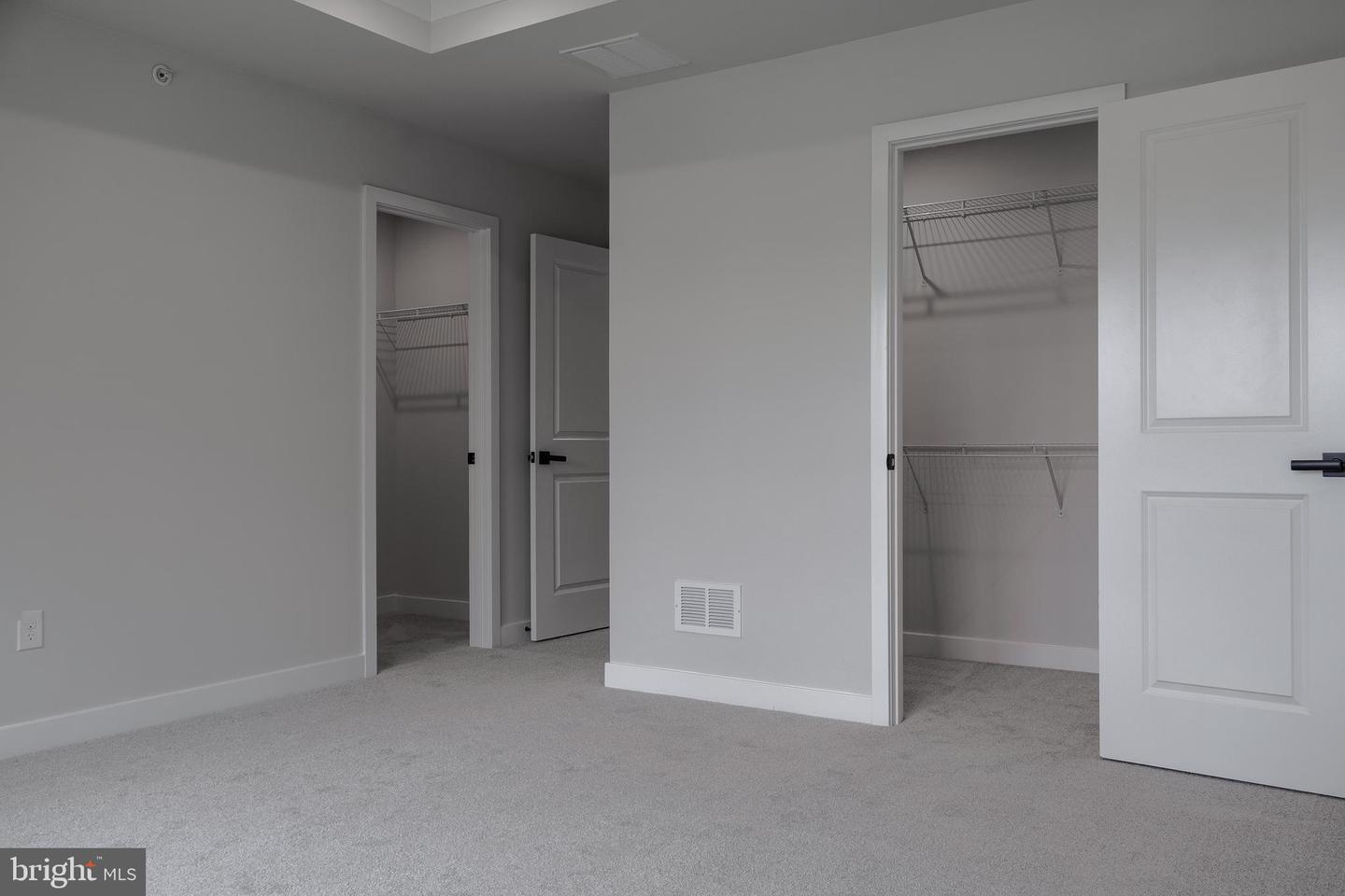 6 Foxwood Dr Property Photo 25