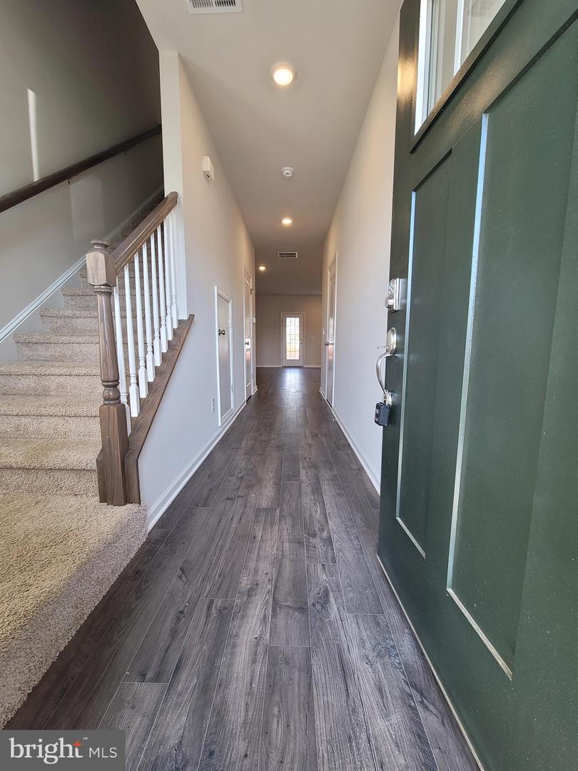 50 Peregrine Way Property Photo 3