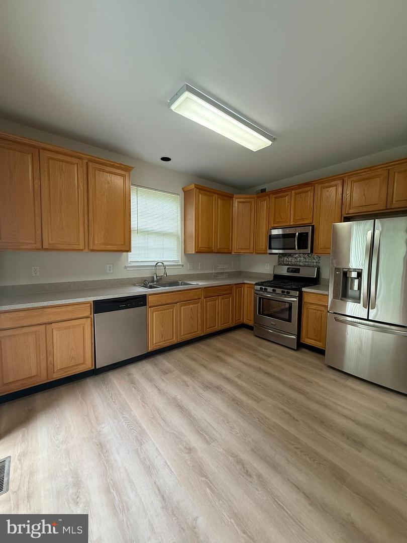 47 Ross Way Property Photo 14