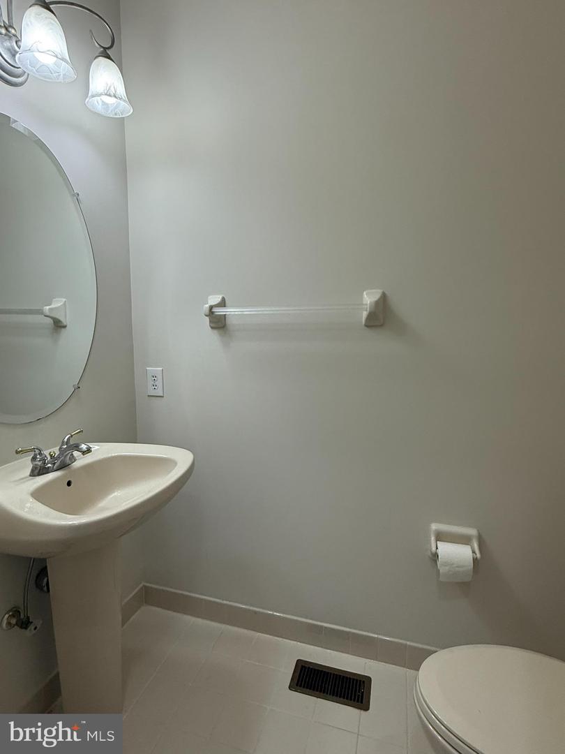 47 Ross Way Property Photo 17