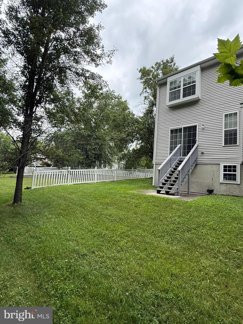 47 Ross Way Property Photo 45
