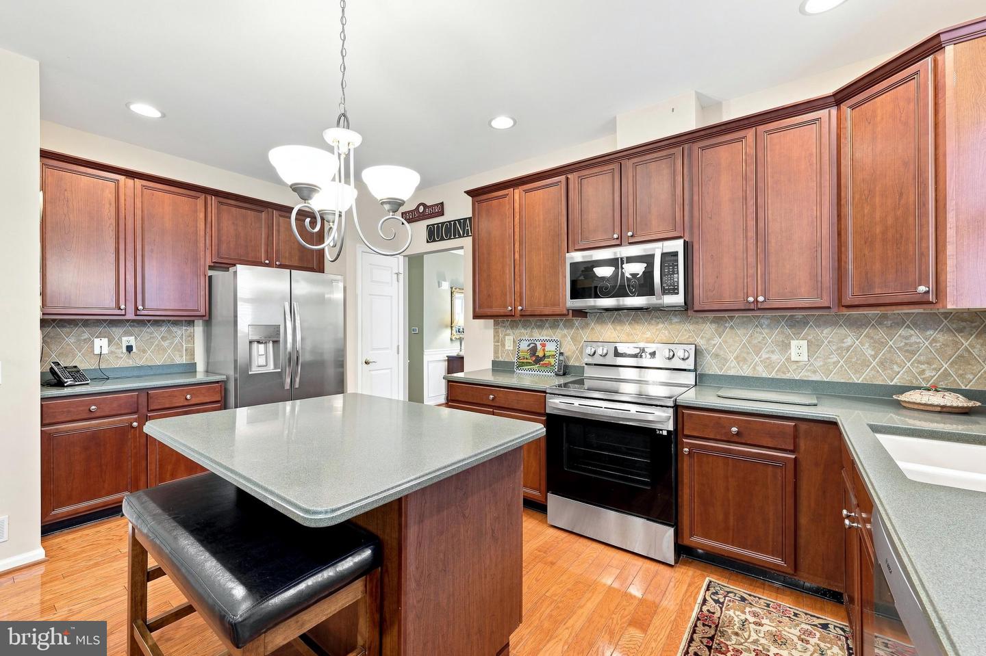 166 Glengarry Ln Property Photo 18