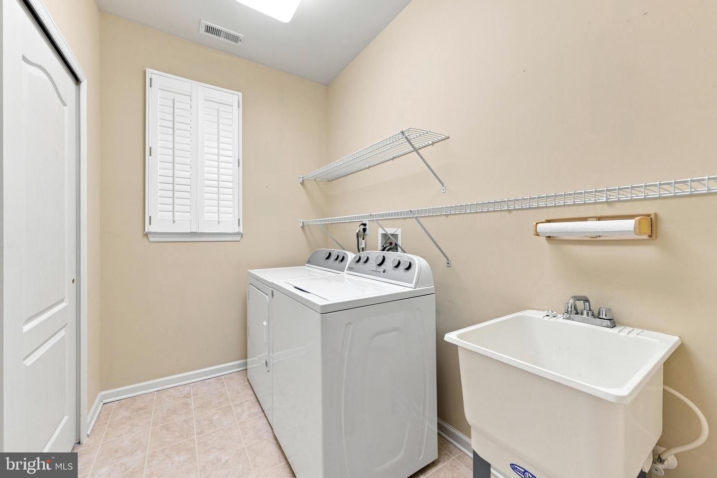 166 Glengarry Ln Property Photo 30
