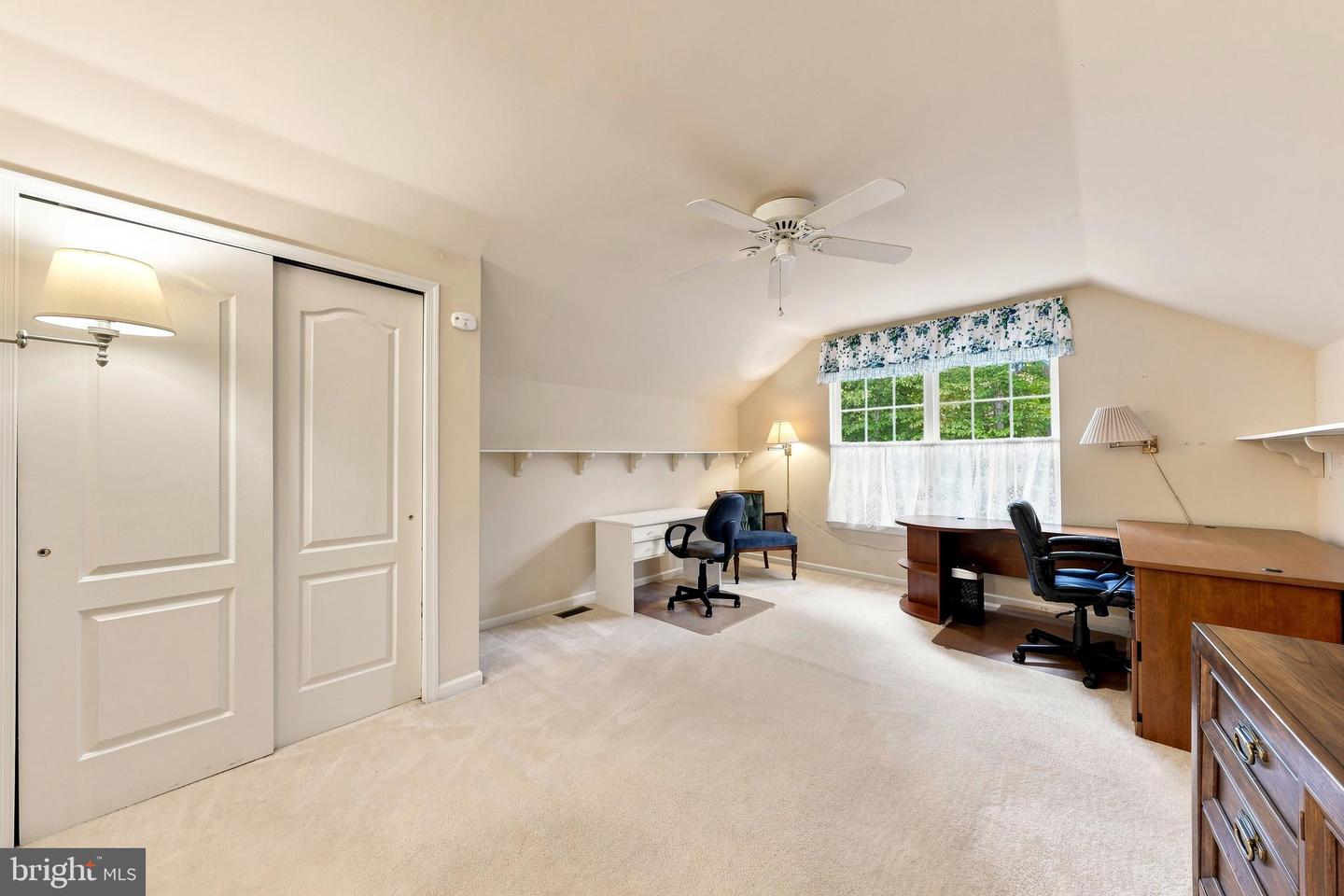 166 Glengarry Ln Property Photo 31