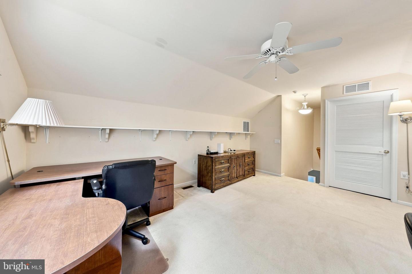166 Glengarry Ln Property Photo 32
