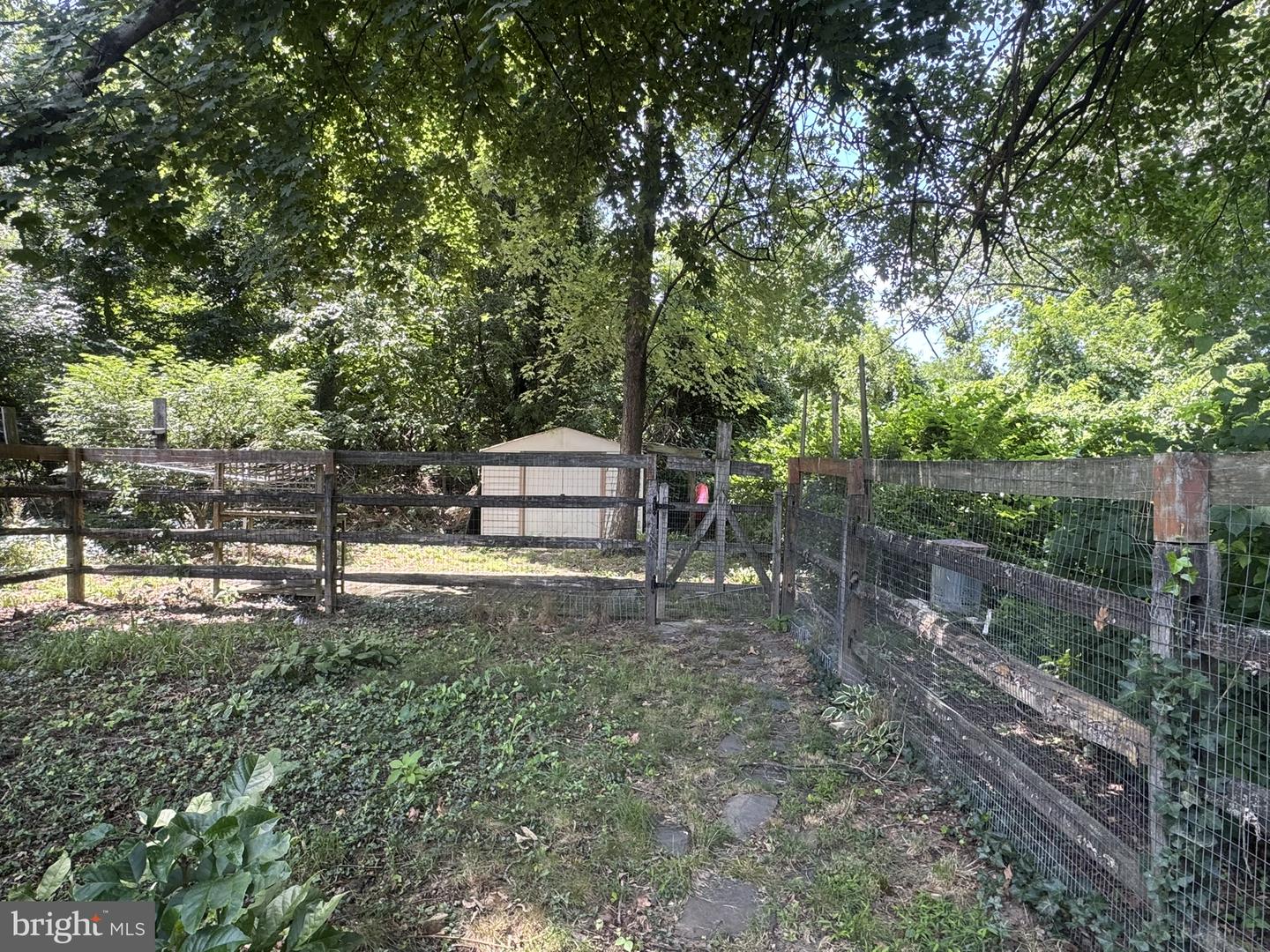 319 Delaware Ave Property Photo 13