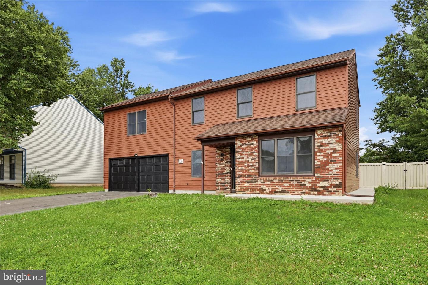 14 Lancaster Ct Property Photo 1