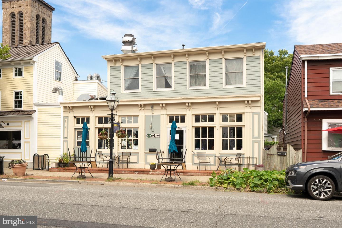 353-355 Farnsworth Ave Property Photo 1