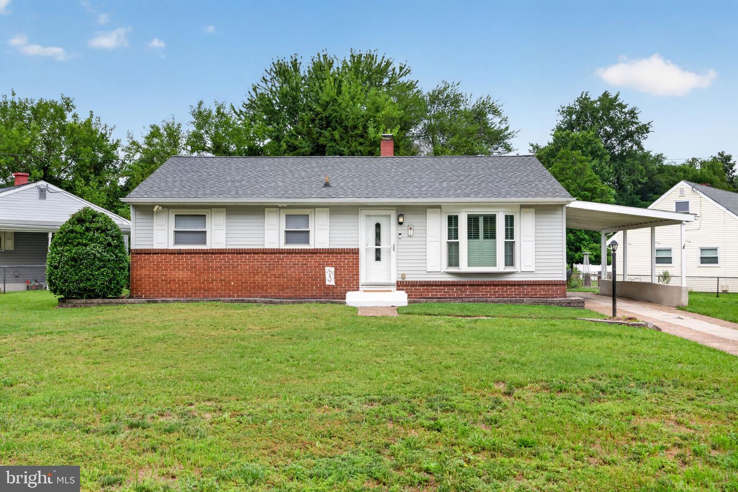 1 Walden Rd Property Photo 1