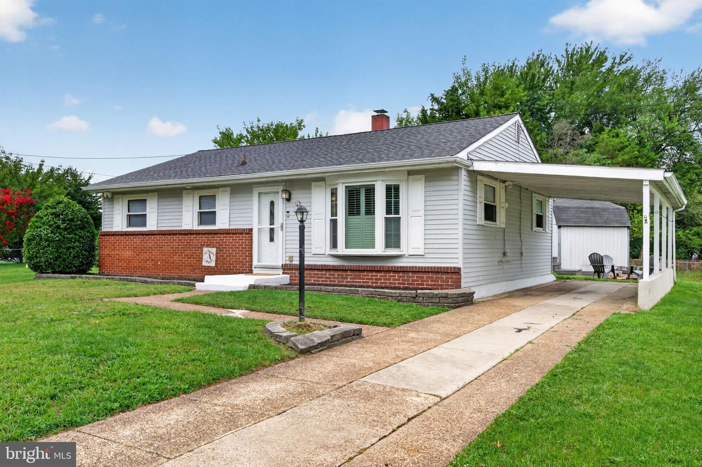1 Walden Rd Property Photo 2