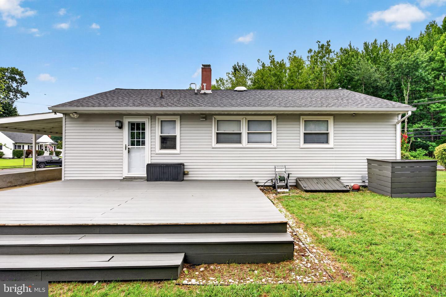 1 Walden Rd Property Photo 18