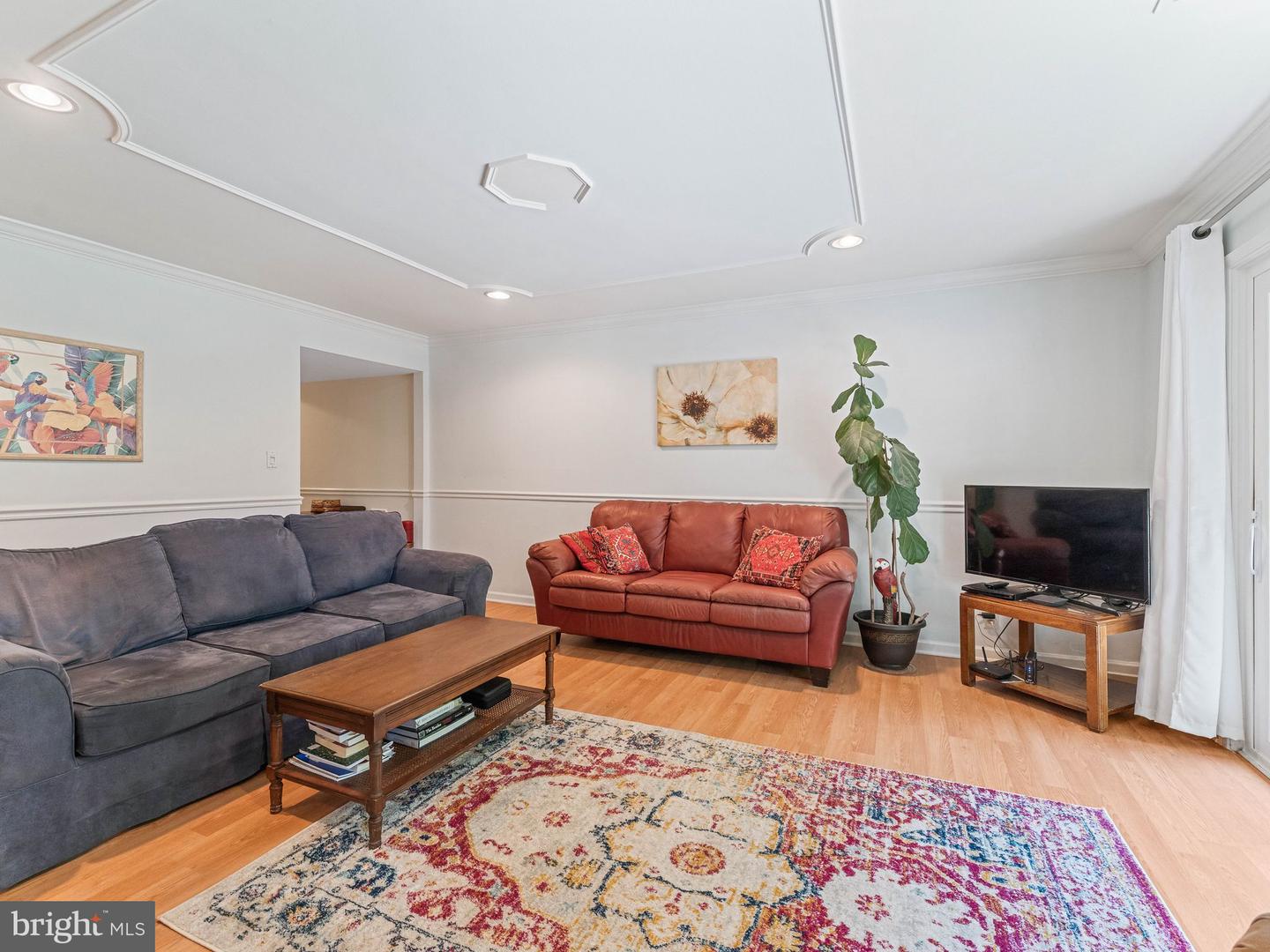 115 E Kings Hwy #438 Property Photo 6
