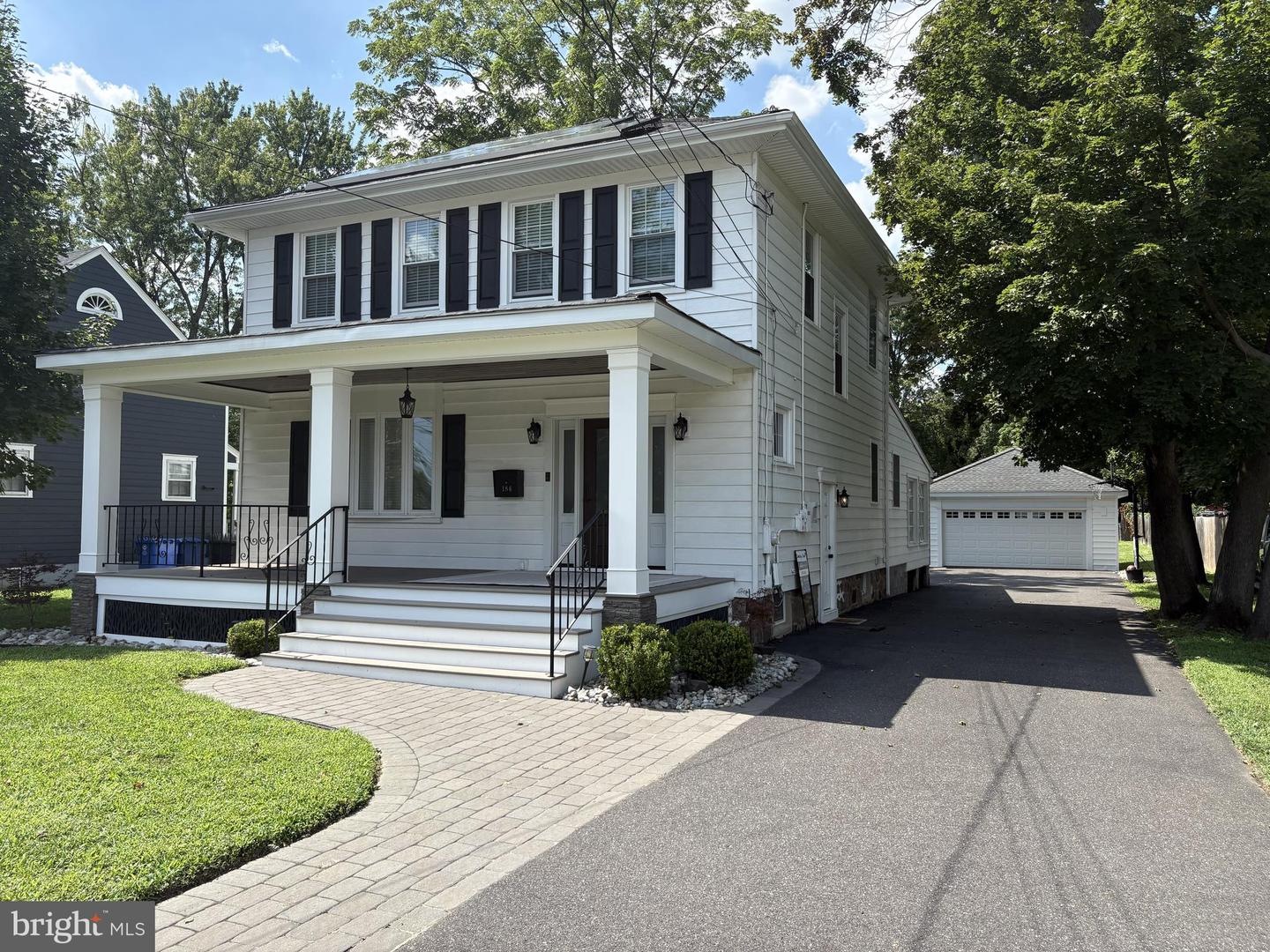 186 MADISON AVE Property Photo 1