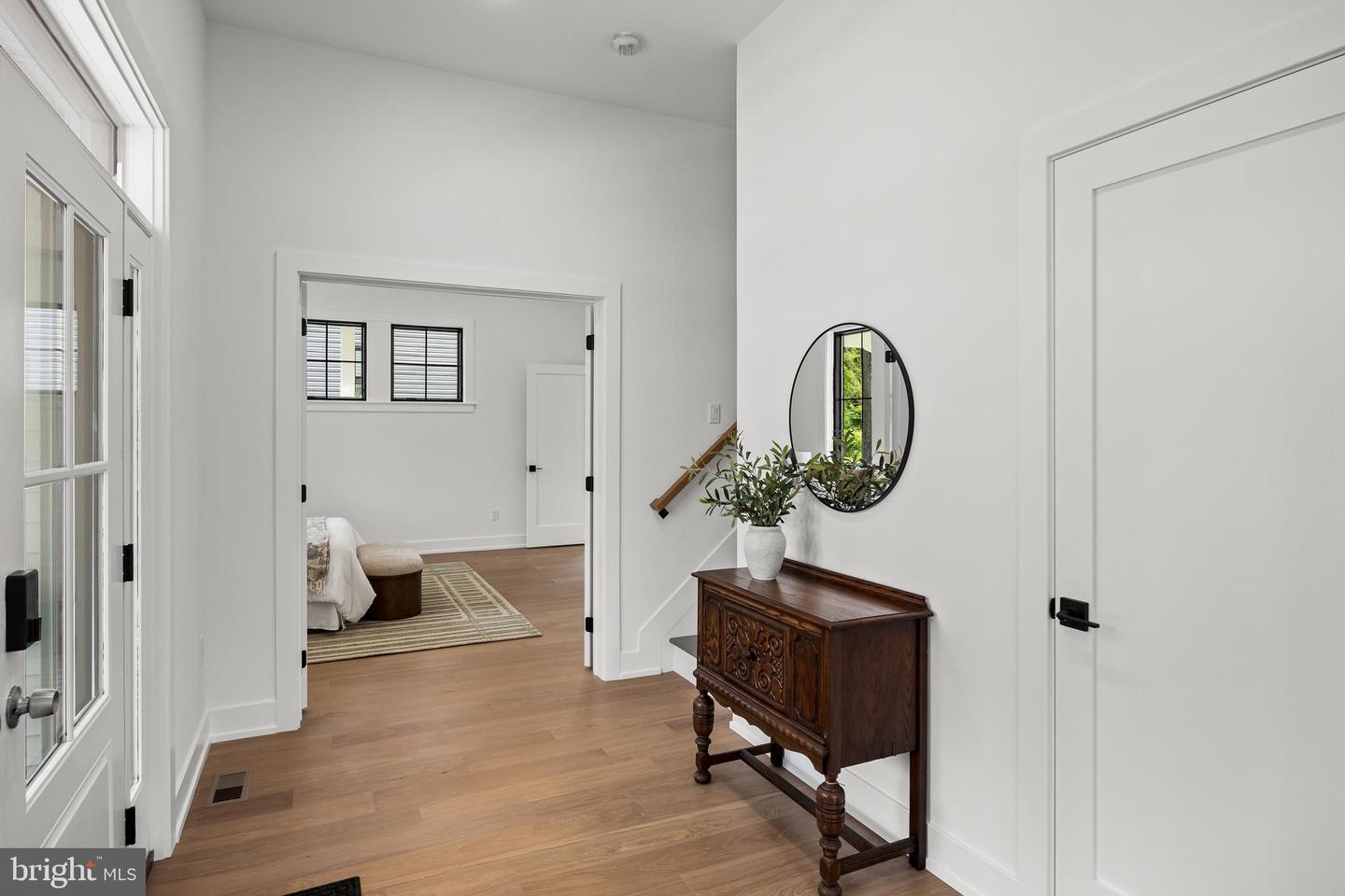6 Chapel Ave Property Photo 9