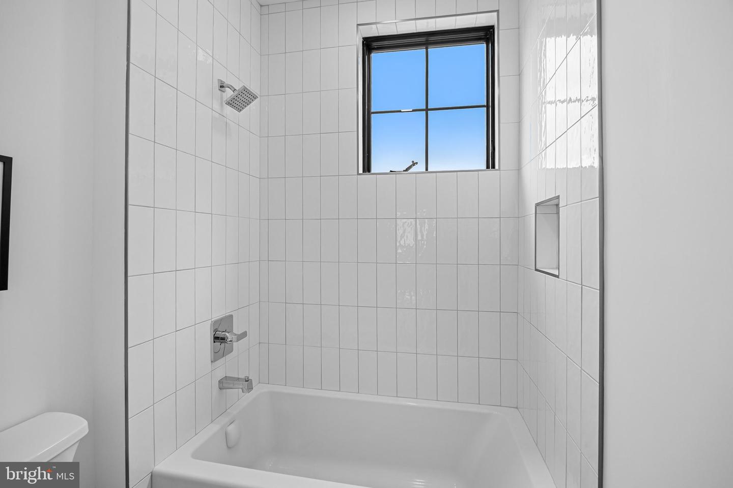 8 Chapel Ave Property Photo 51