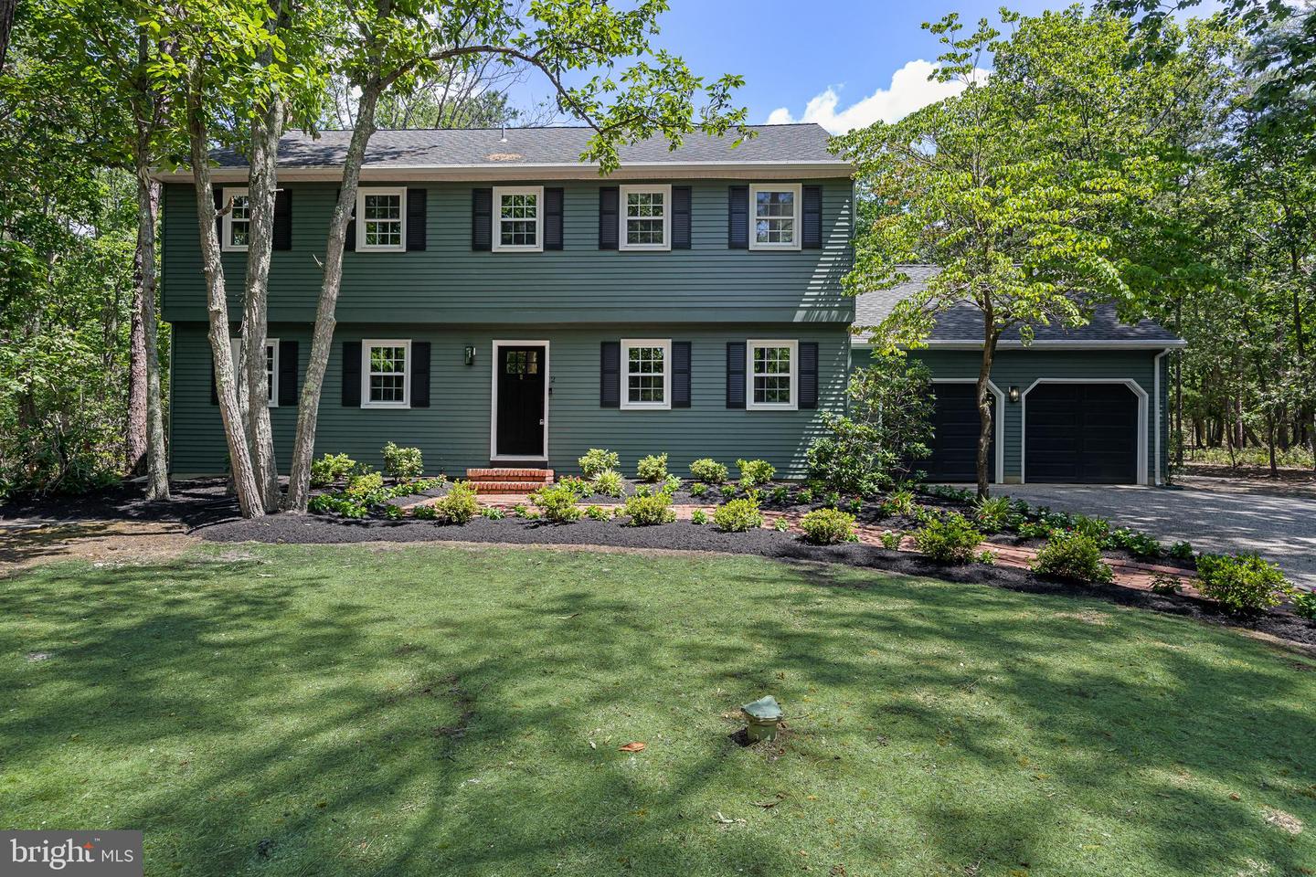 2 Woods Edge Ct Property Photo 1