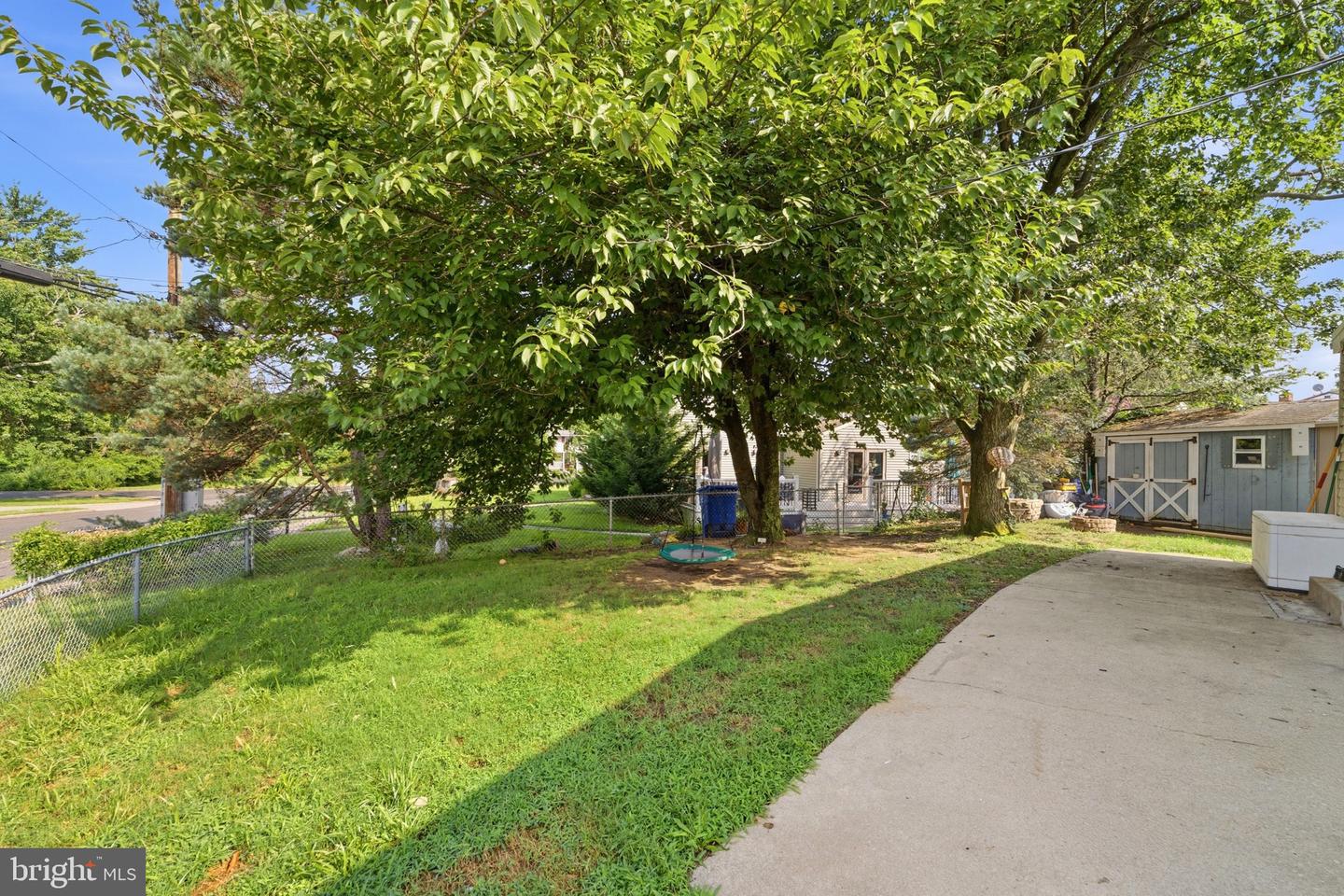 653 Windsor Ave Property Photo 26
