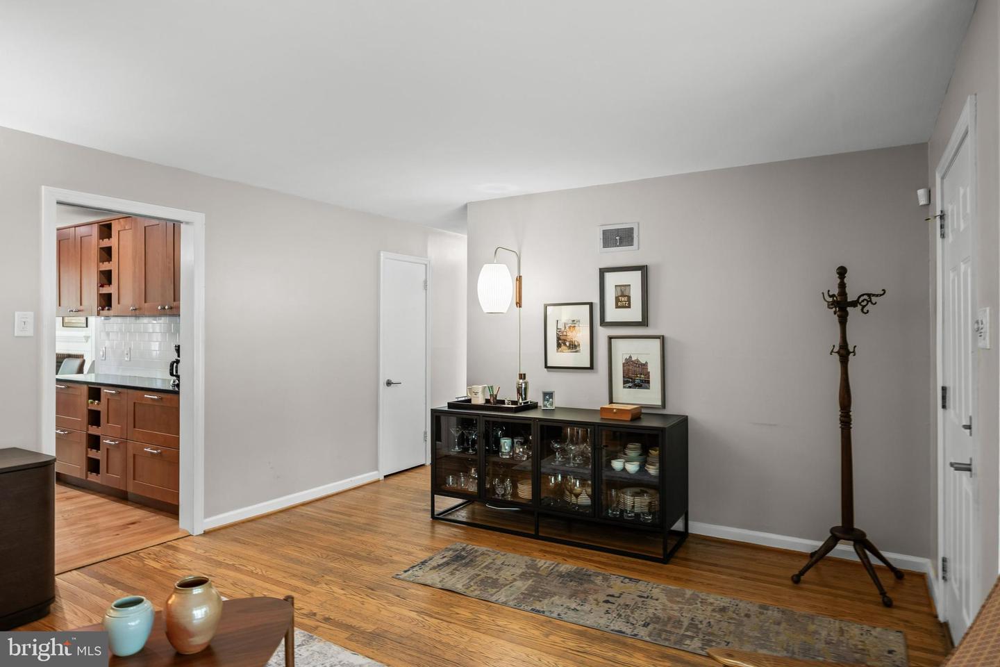 623 Devon Rd Property Photo 4