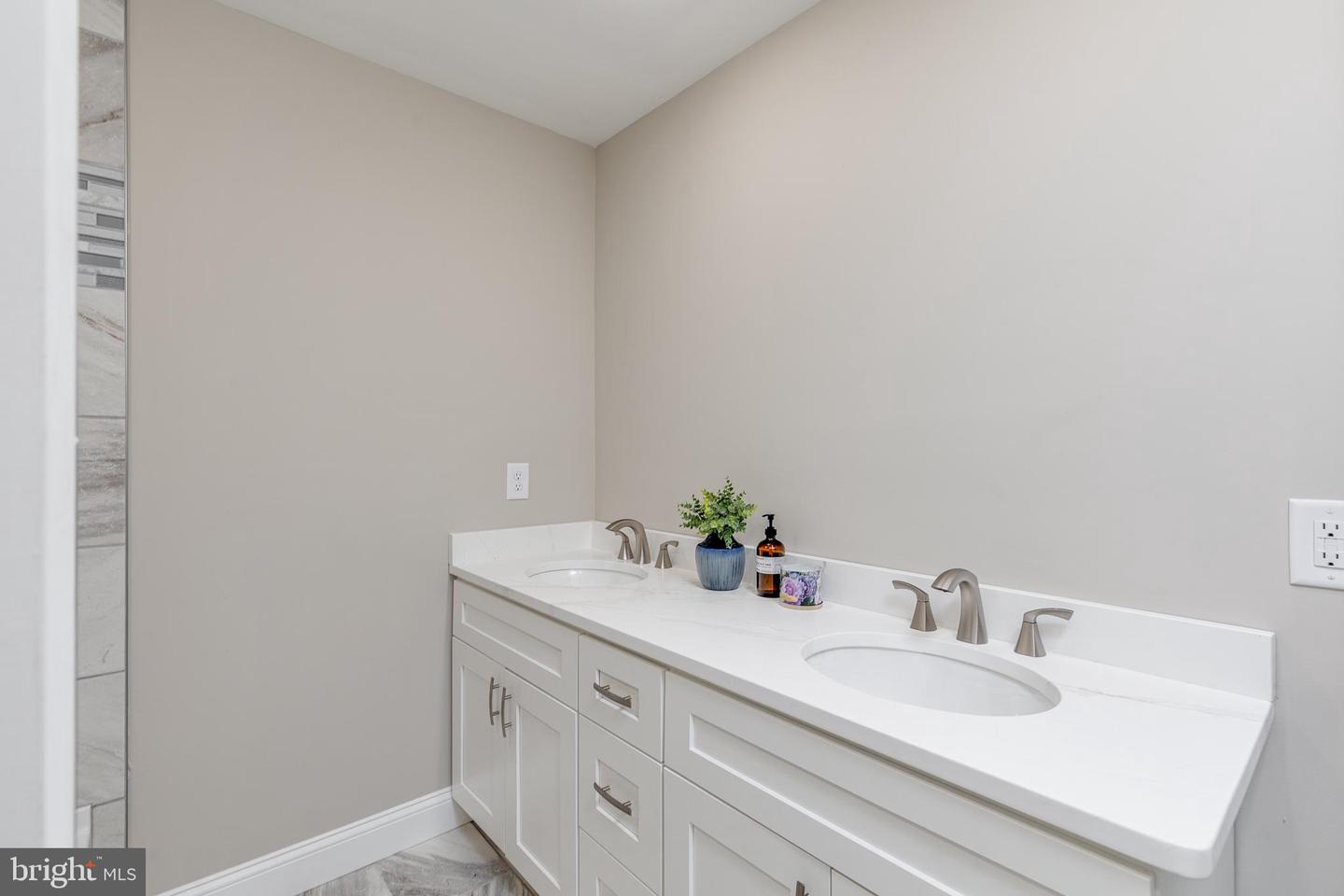 408 Marne Hwy Property Photo 22