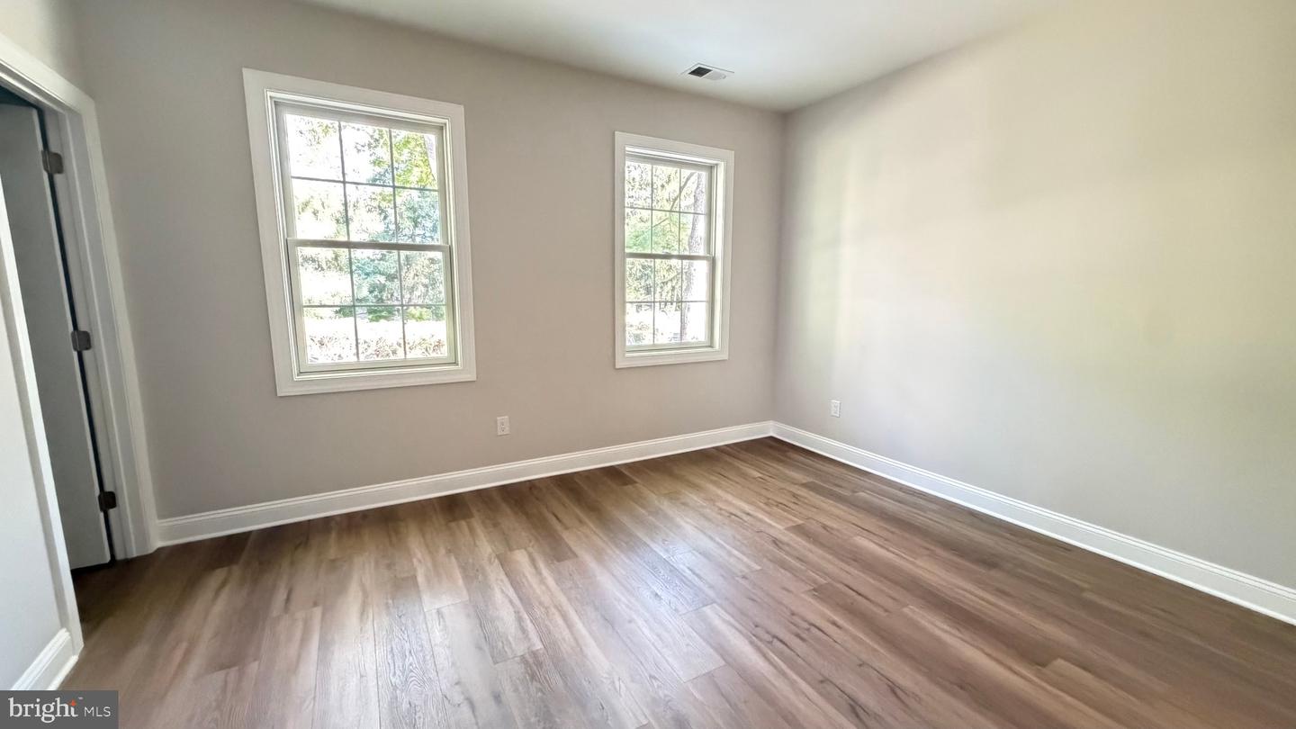 5 Fireside Cir Property Photo 7