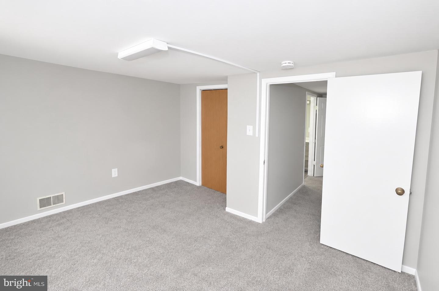 1209 High St Property Photo 6