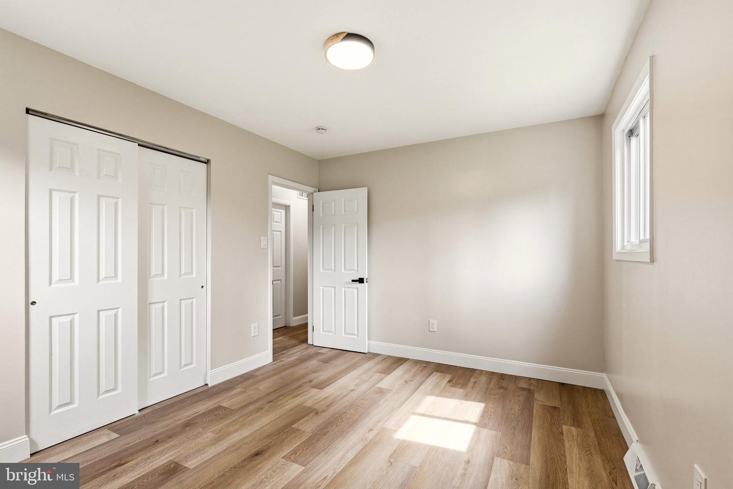 300 New Hampshire Rd Property Photo 17