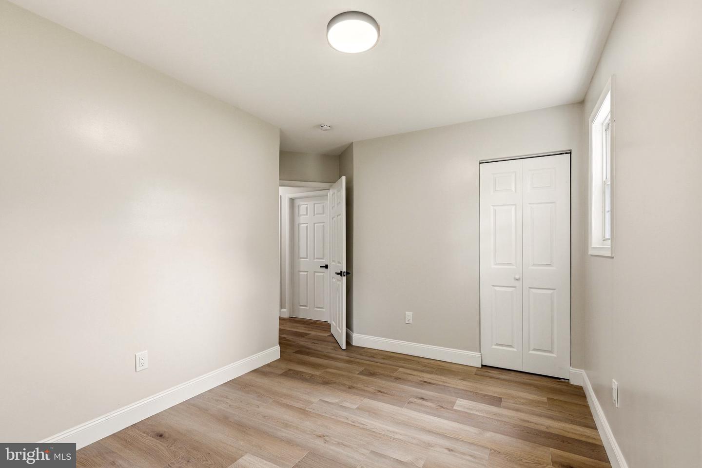 300 New Hampshire Rd Property Photo 19