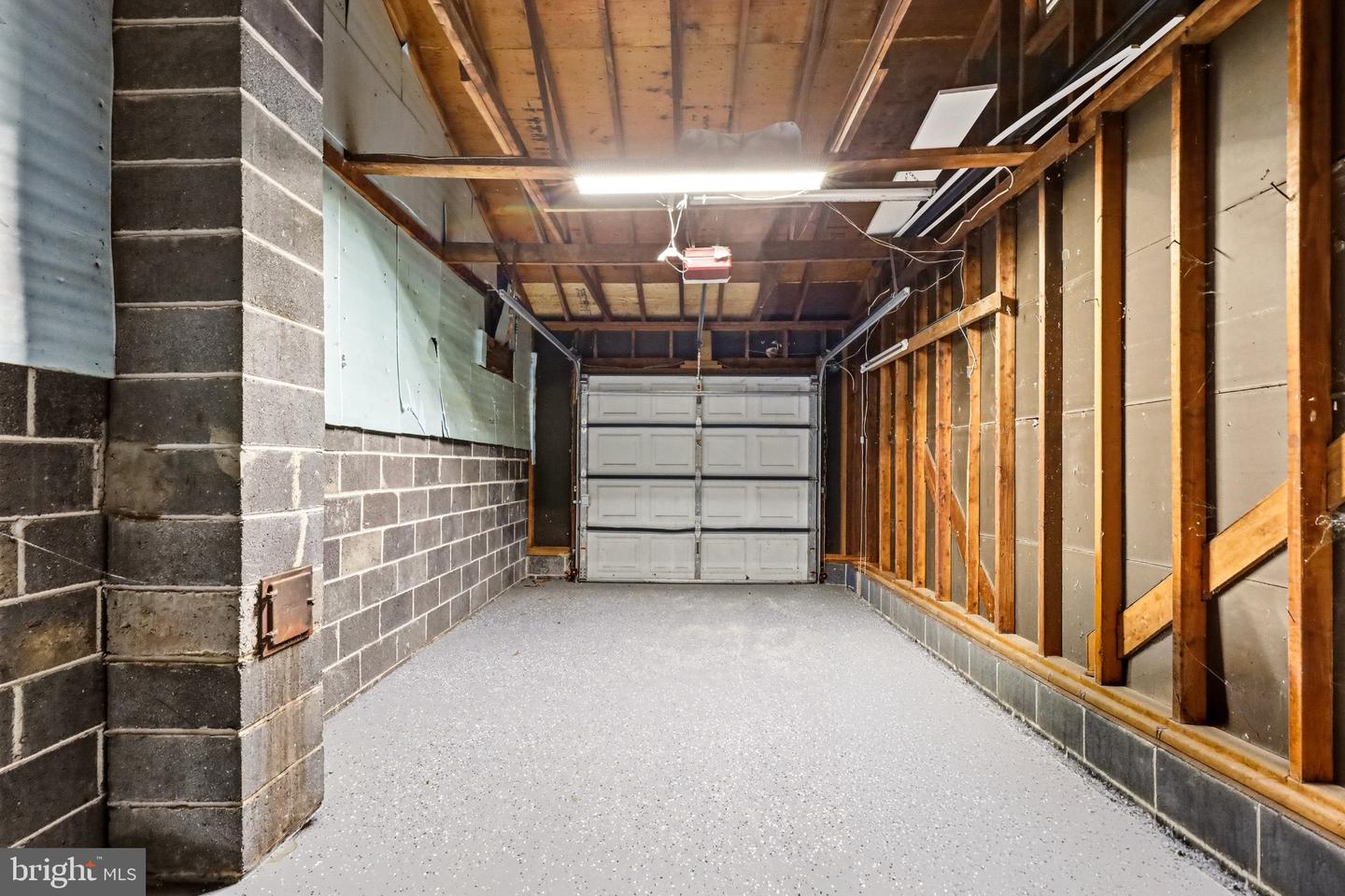 300 New Hampshire Rd Property Photo 30