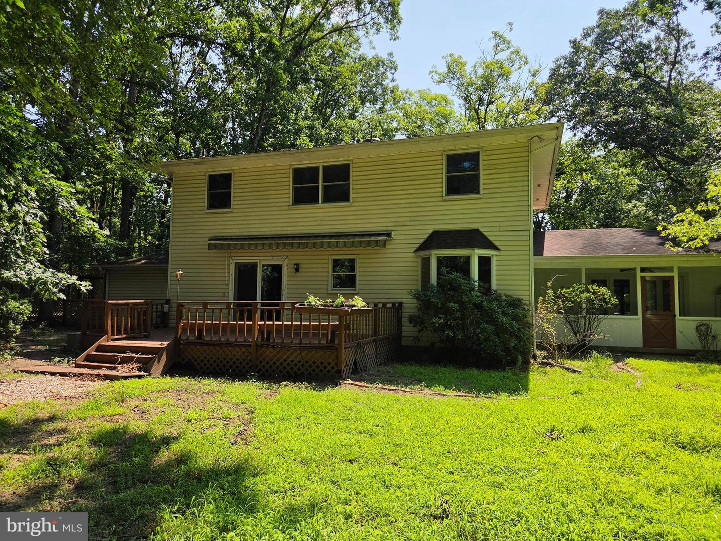 1 Sandra Ln Property Photo 8