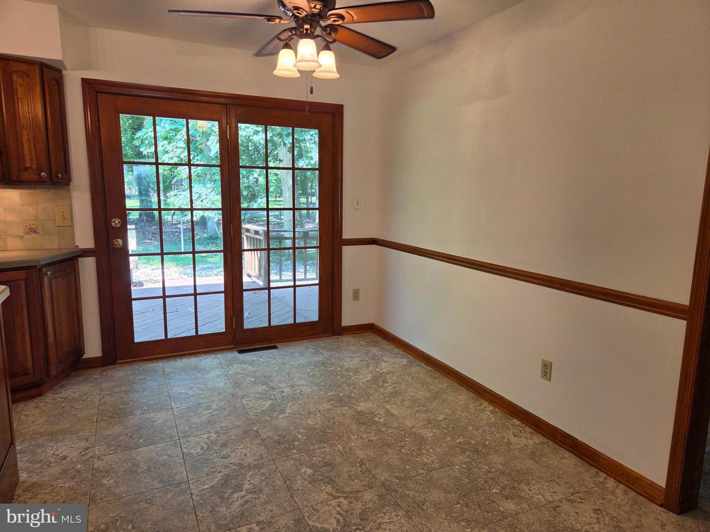 1 Sandra Ln Property Photo 18