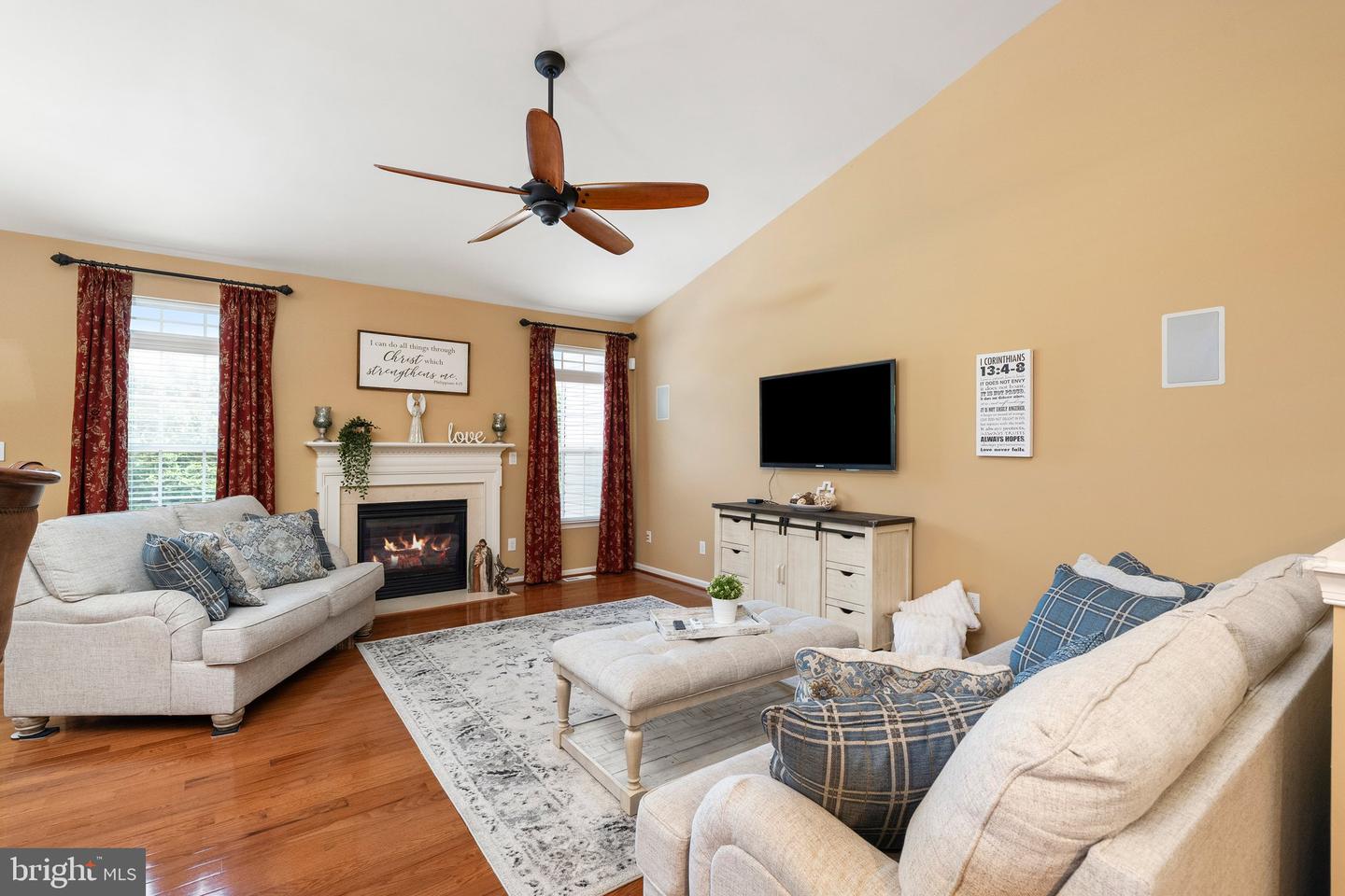 27 Applegate Dr Property Photo 6
