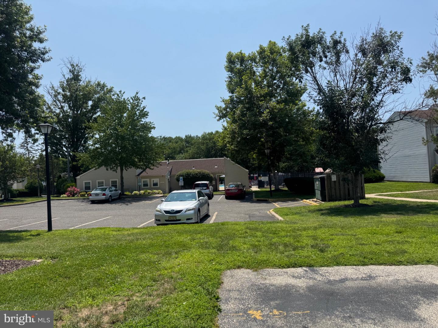 220 Deerpark Ct Property Photo 29