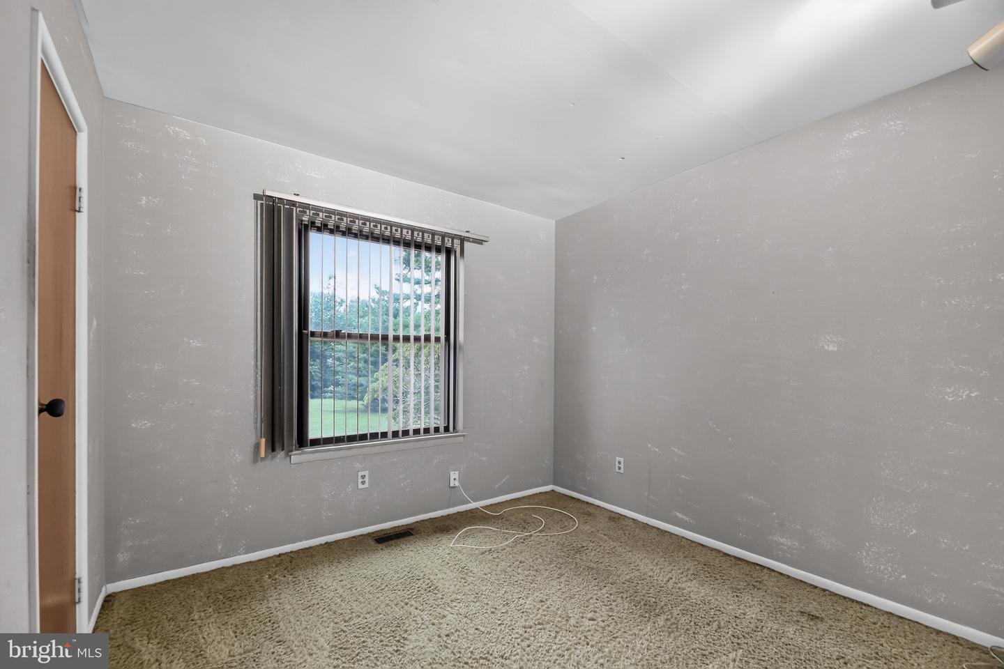 218 Deerpark Ct Property Photo 14