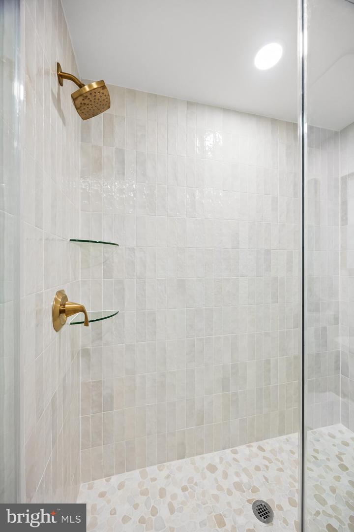 67 Springers Brook Rd Property Photo 19