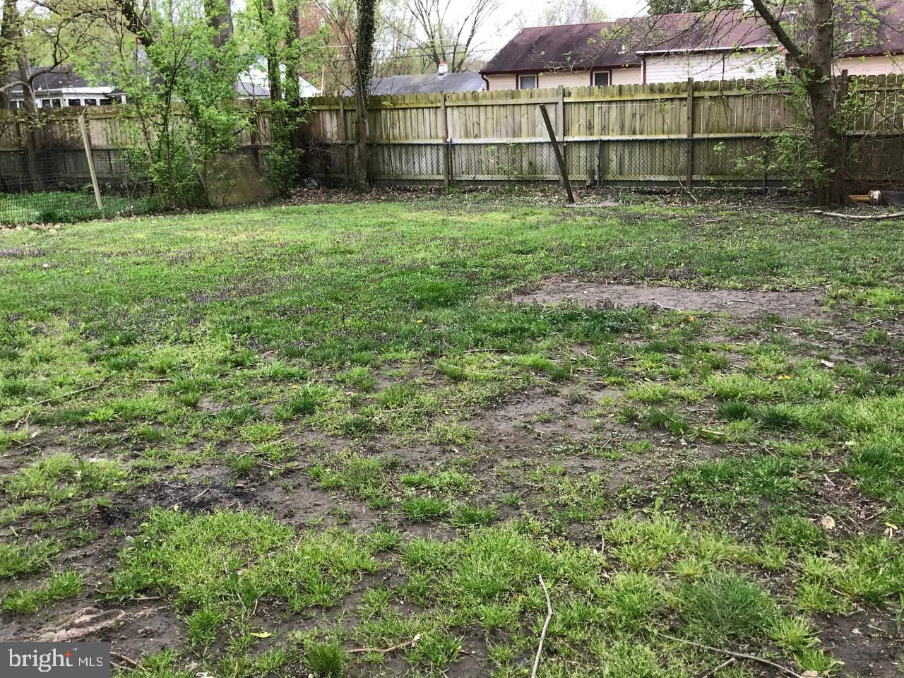 129 Lemmon Ave Property Photo 2