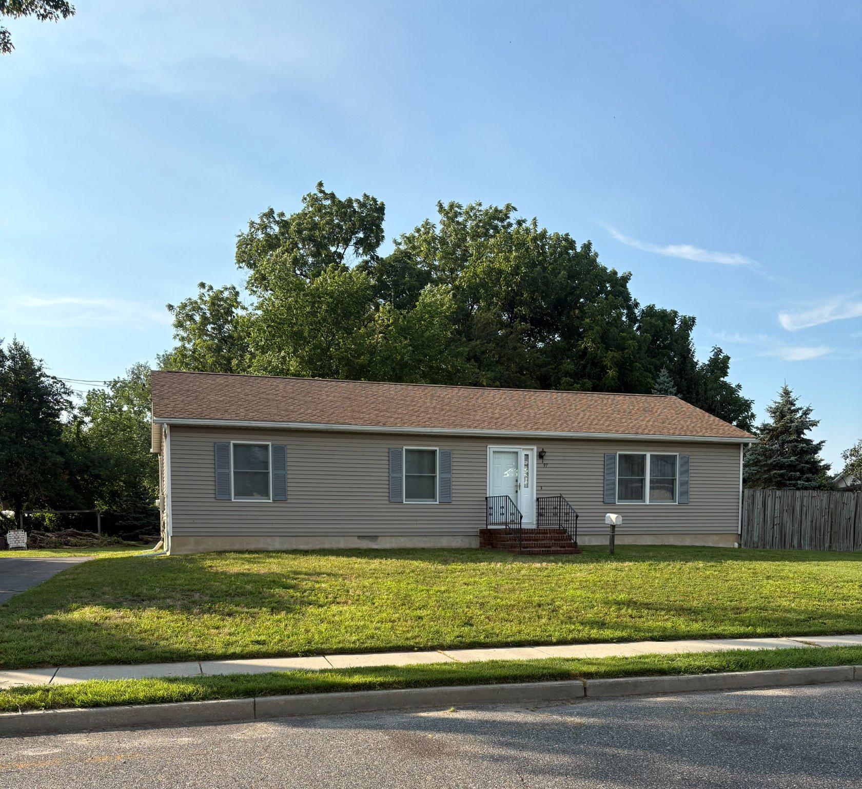 97 Hendrickson Ave Property Photo 1