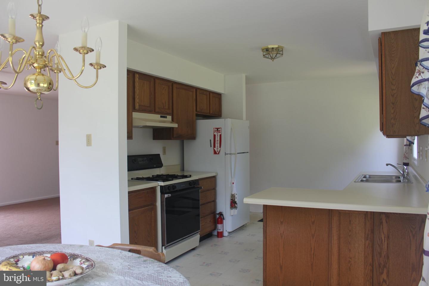 97 Hendrickson Ave Property Photo 19