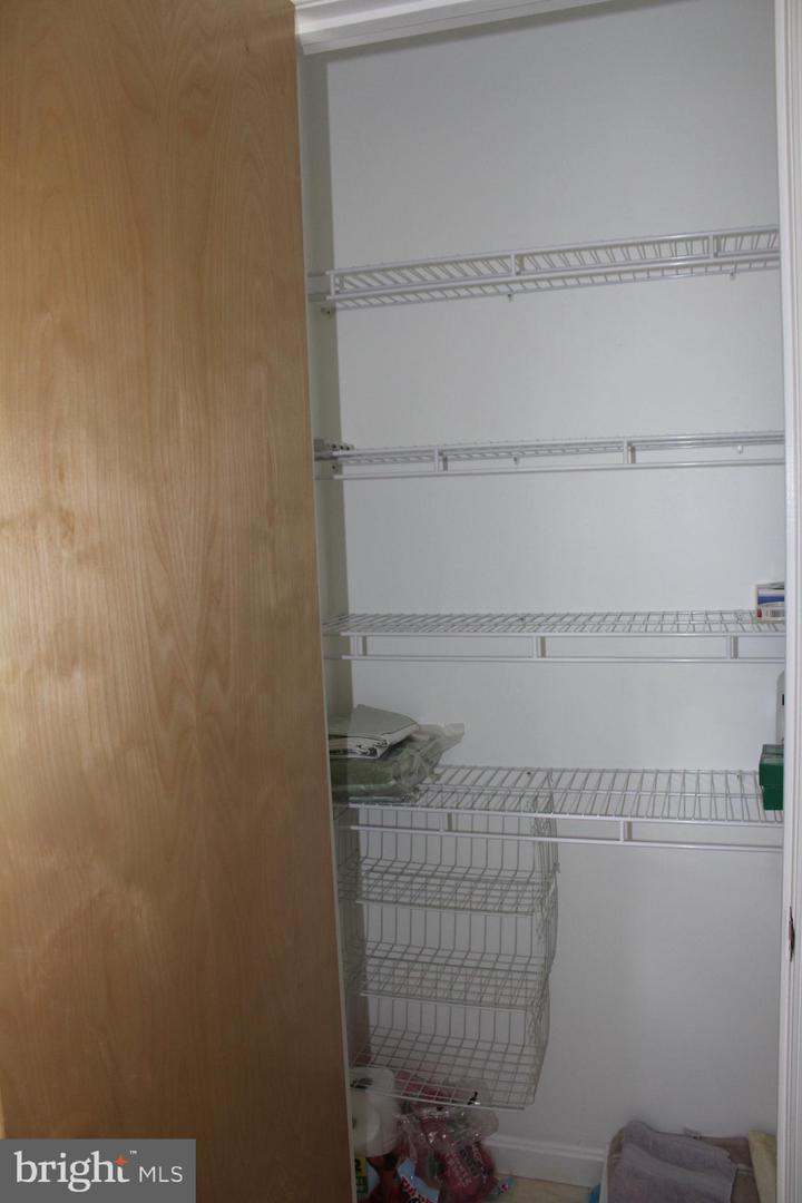 97 Hendrickson Ave Property Photo 39