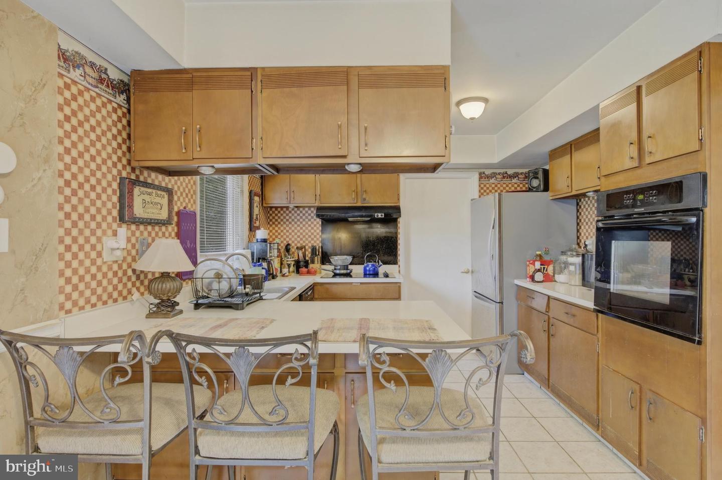 10 Galton Ln Property Photo 9