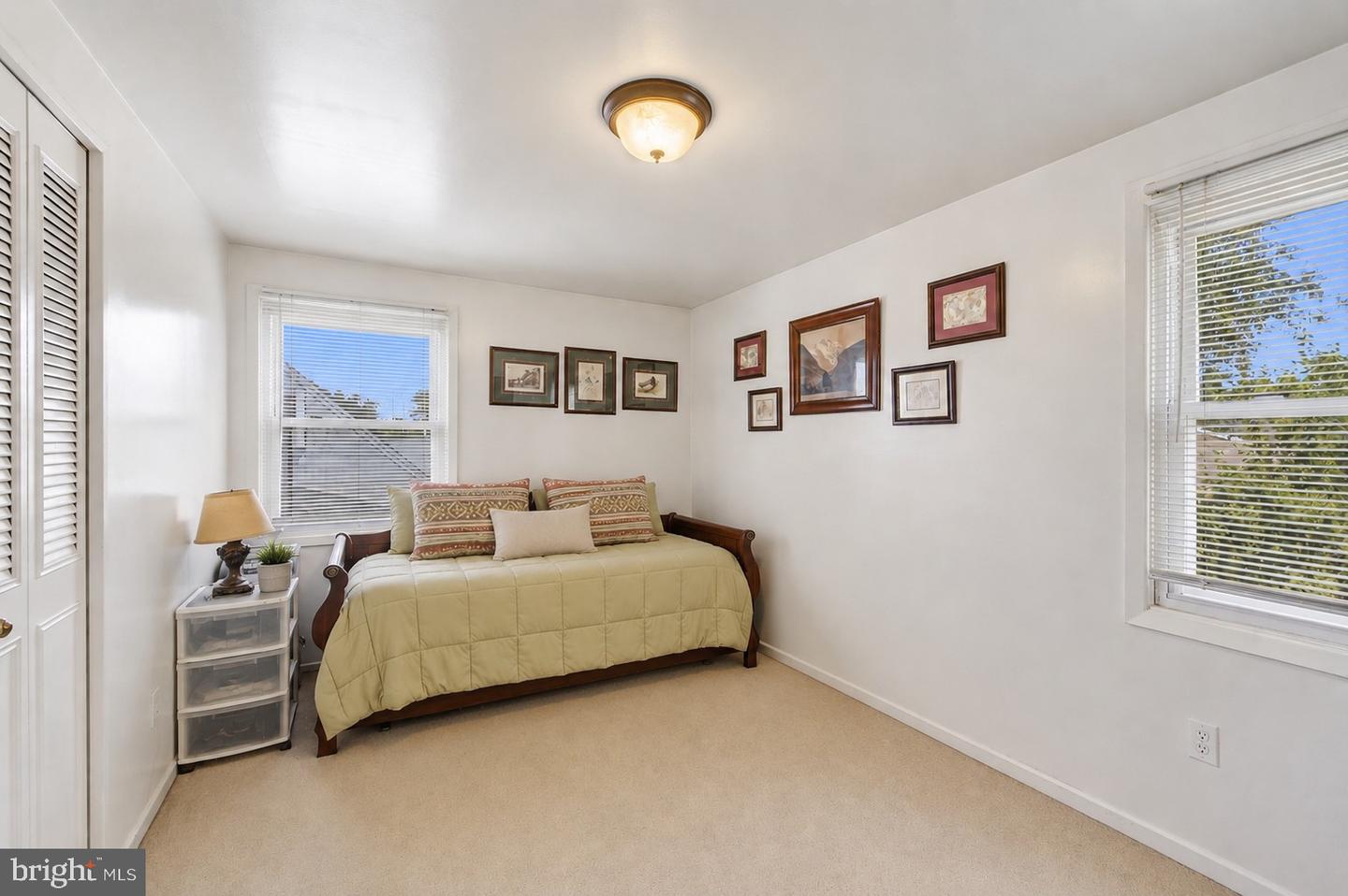 10 Galton Ln Property Photo 14