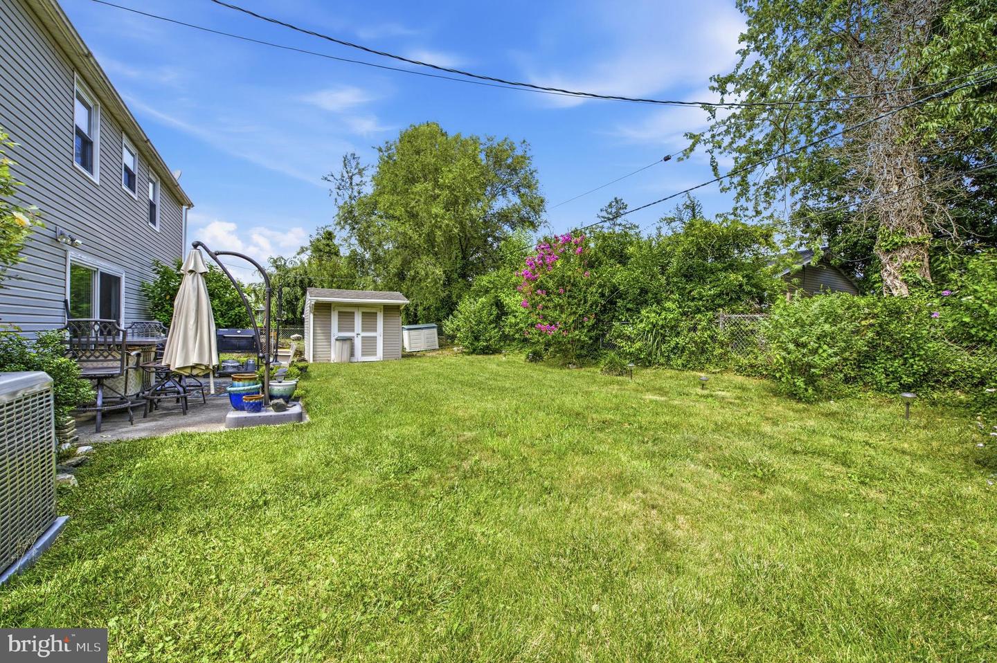 10 Galton Ln Property Photo 23